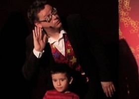 Pieces of magic, children´s magic show in English | Recurso educativo 724438