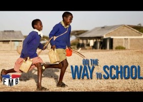 On the Way to School - Official Trailer #1 - French Documentary | Recurso educativo 736475